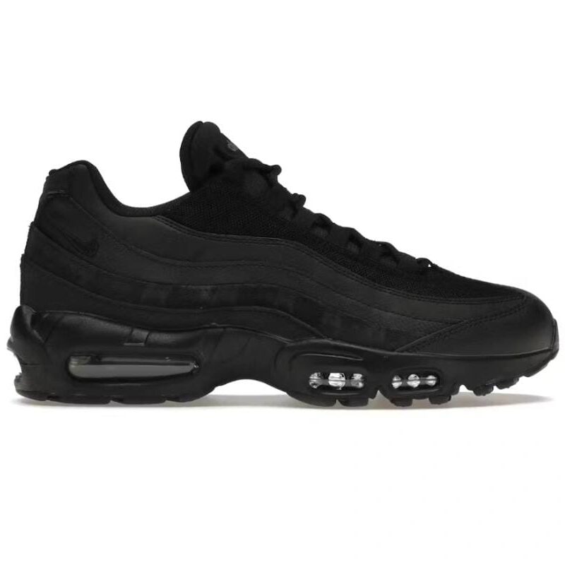 Nike Air Max 95 "Triple Black"