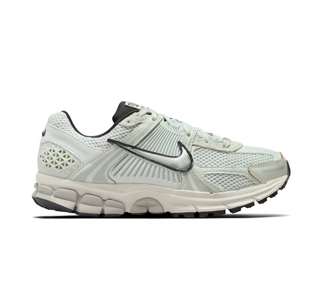 Nike Zoom Vomero 5 Light Silver Chrome