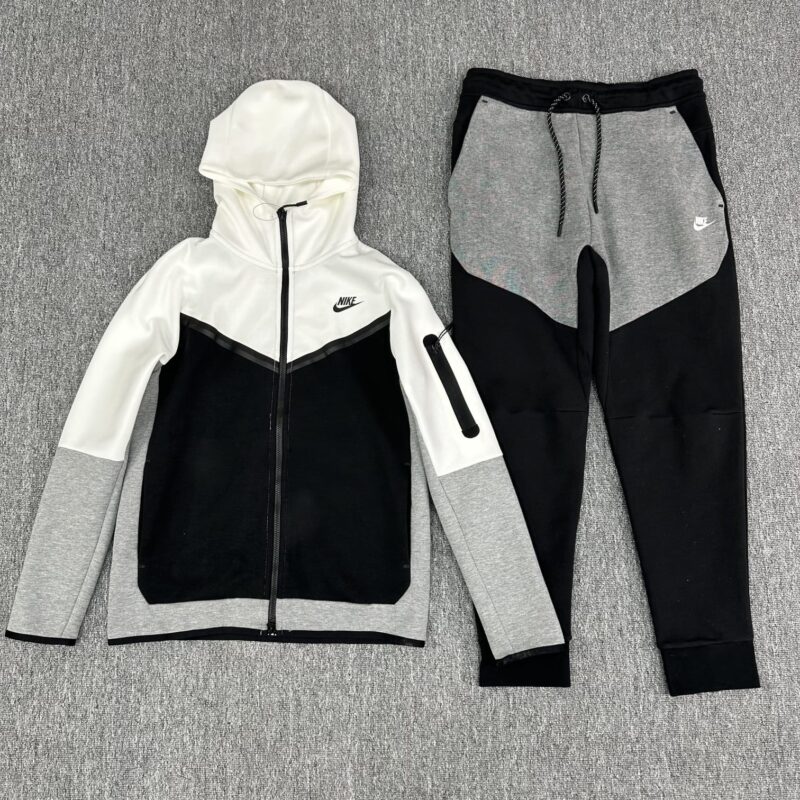 Chandal Nike Tech Fleece