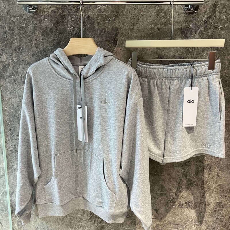 Conjunto Alo Yoga