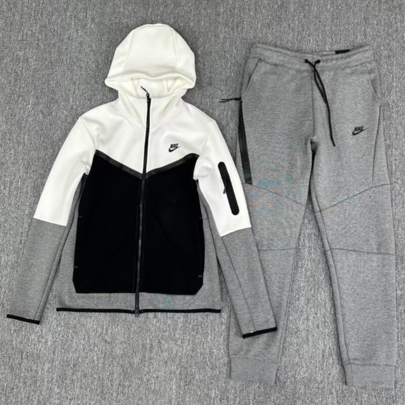 Chandal Nike Tech Fleece