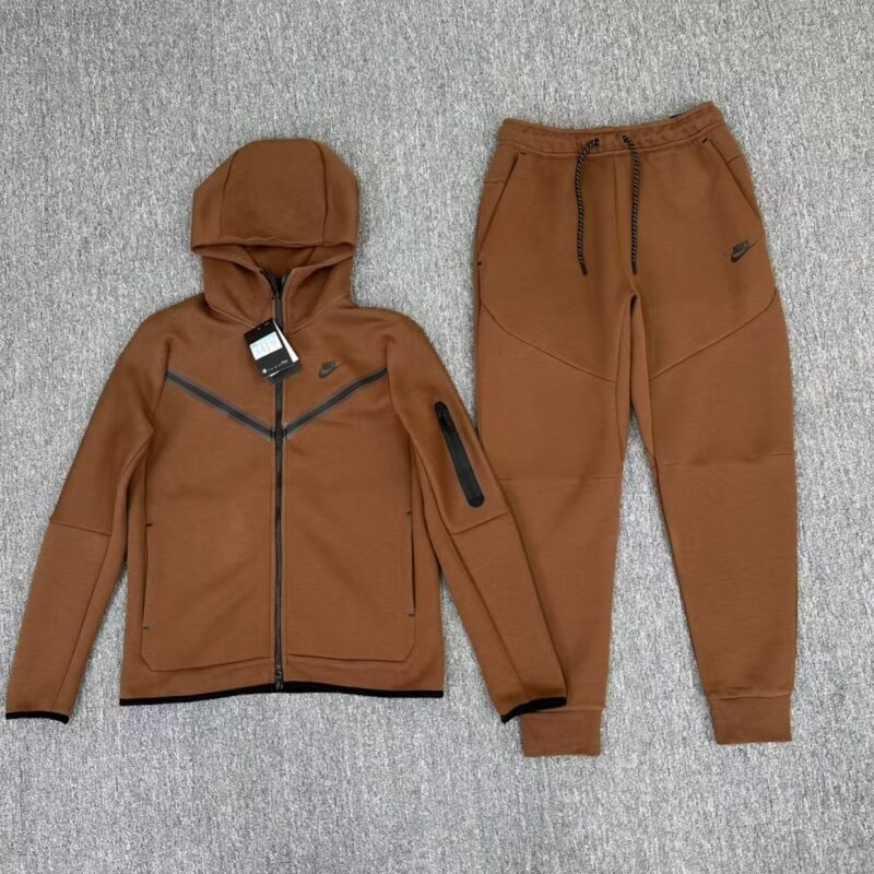 Chandal Nike Tech Fleece