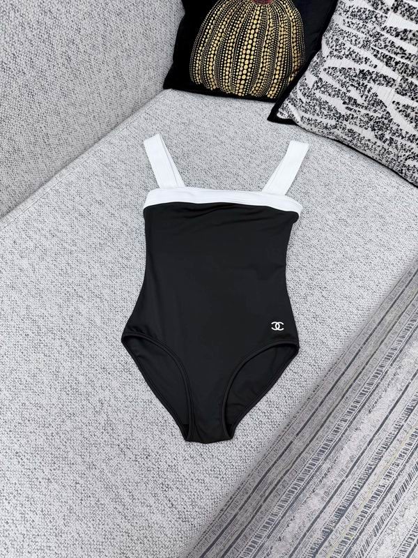 Bikini Chanel