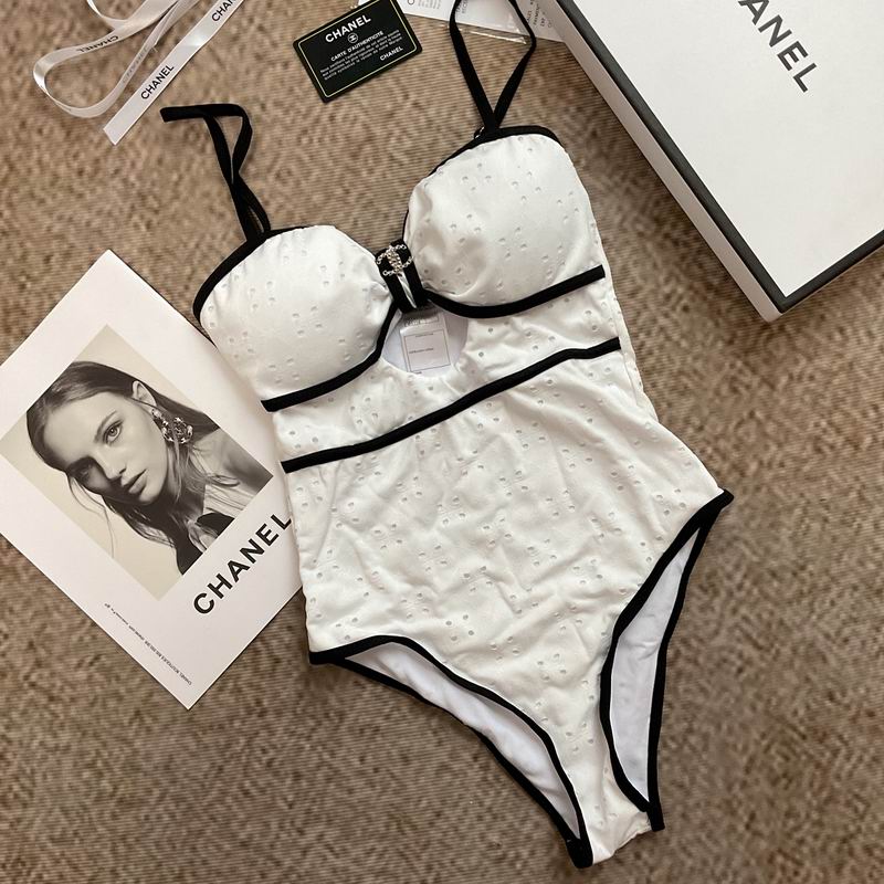 Bikini Chanel